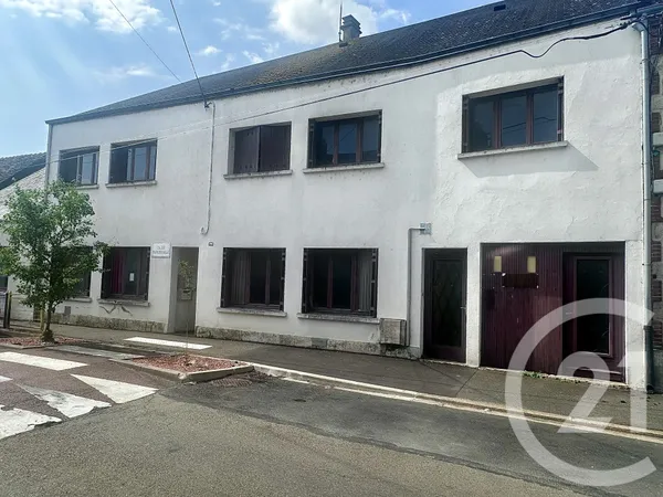 Maison 10 pièces 643 m²