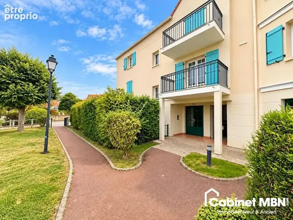 Centre-ville - studio 31 m² - balcon - parking