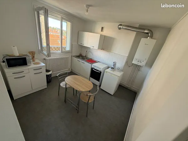 Quartier St François /Montplaisir F2 meublé disponible
