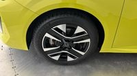 Peugeot 208 1.2 100ch S&S Allure — photo 31