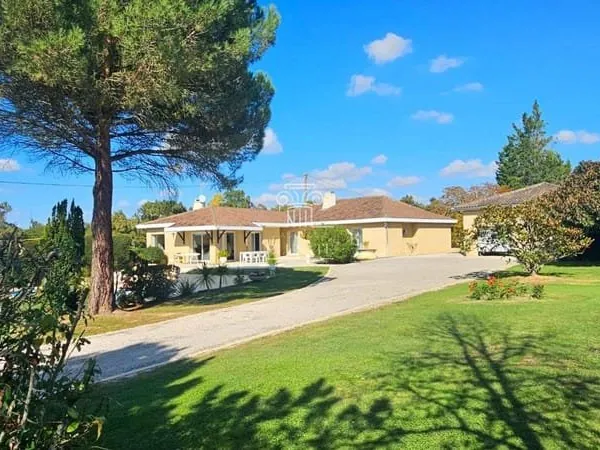 Villa 7 pièces 203 m²