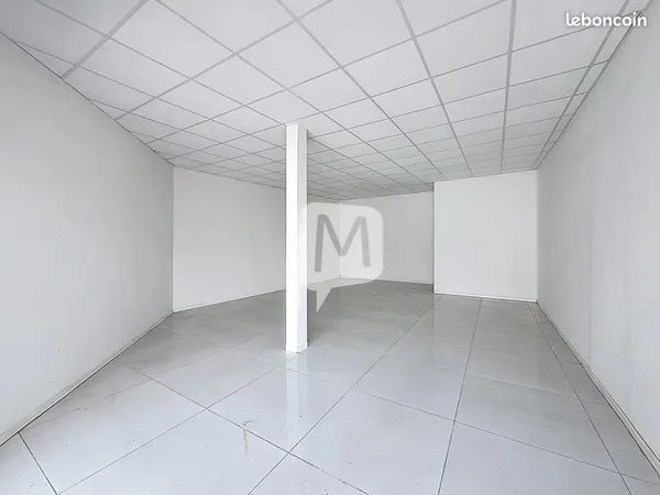 Local commercial 58 m² Cayenne