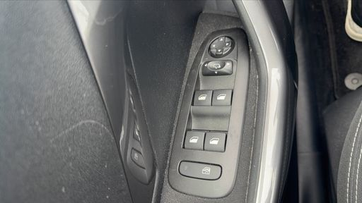 Peugeot 2008 1.2 PureTech 110 - Style – 2017 – 75220 km – Essence – Boîte Manuelle