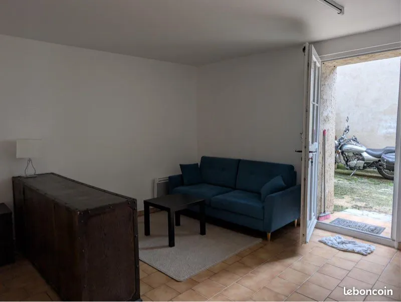 Photo 1