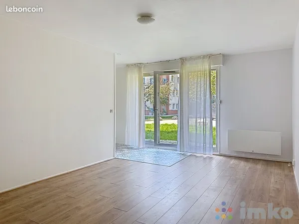 Studio 1 pièce 31 m²