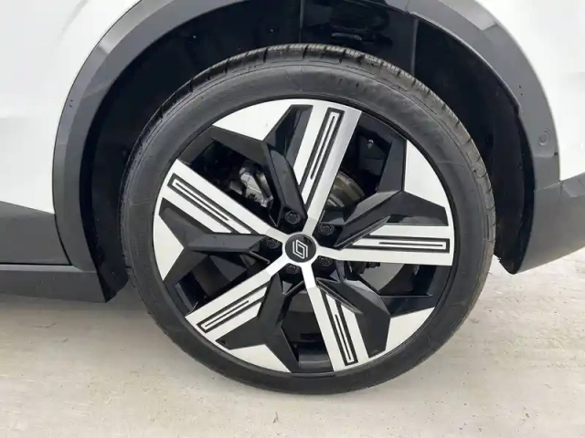 Renault Megane e-tech 220 ch autonomie confort gsr2 — photo 20