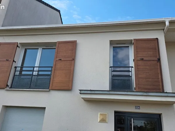 Location - F3 TRAVERSANT TRÈS LUMINEUX - BALCON 5,5 m² + PARKING - RÉSIDENCE 2017