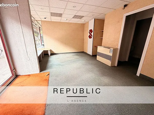 Local 43 m² ALBERTVILLE