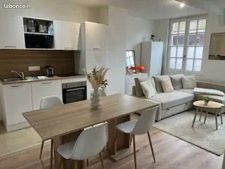 T2 rénové 35 m² · hypercentre Rouen · 710 CC