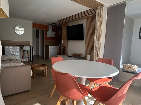 T2 cabine 41 m2 meublé -Cellier-Piscine