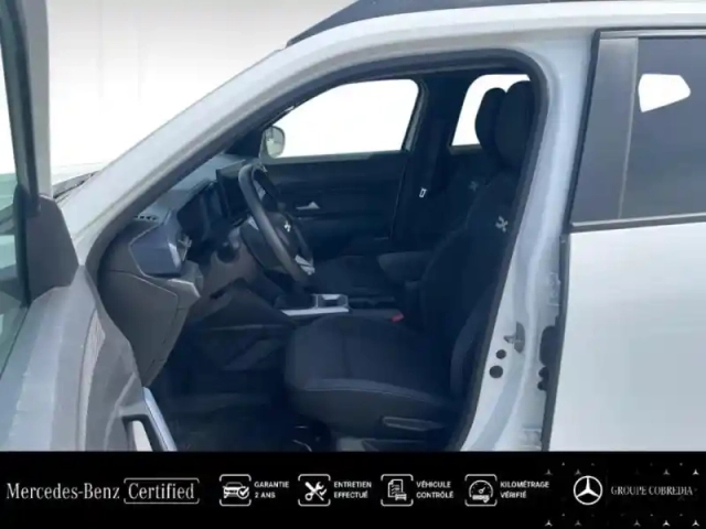 Mercedes Cla shooting brake 250 e hybrid eq 218ch amg line 8g-dct — photo 6