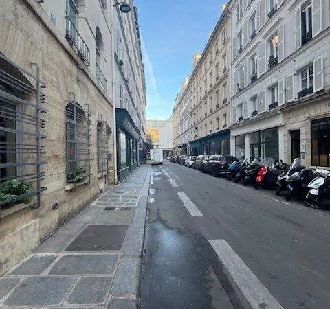 Boutique 1 pièce 35 m²