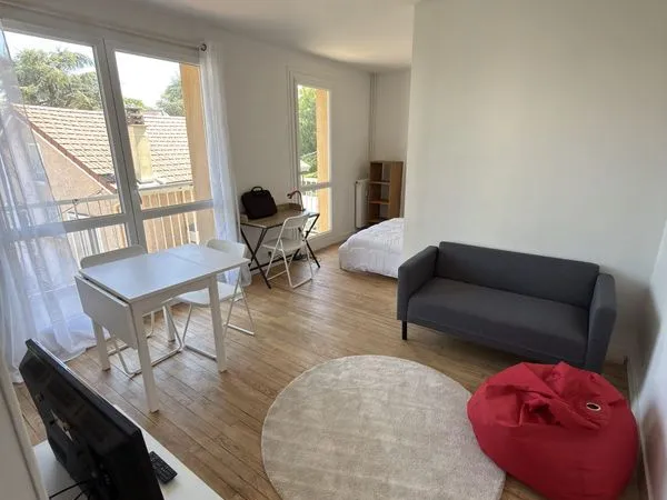 Studio 1 pièce 27 m²