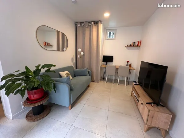 Appartement - 2 pièces - 26,28m² - Entièrement rénové - Paris 14ème - Quartier Plaisance