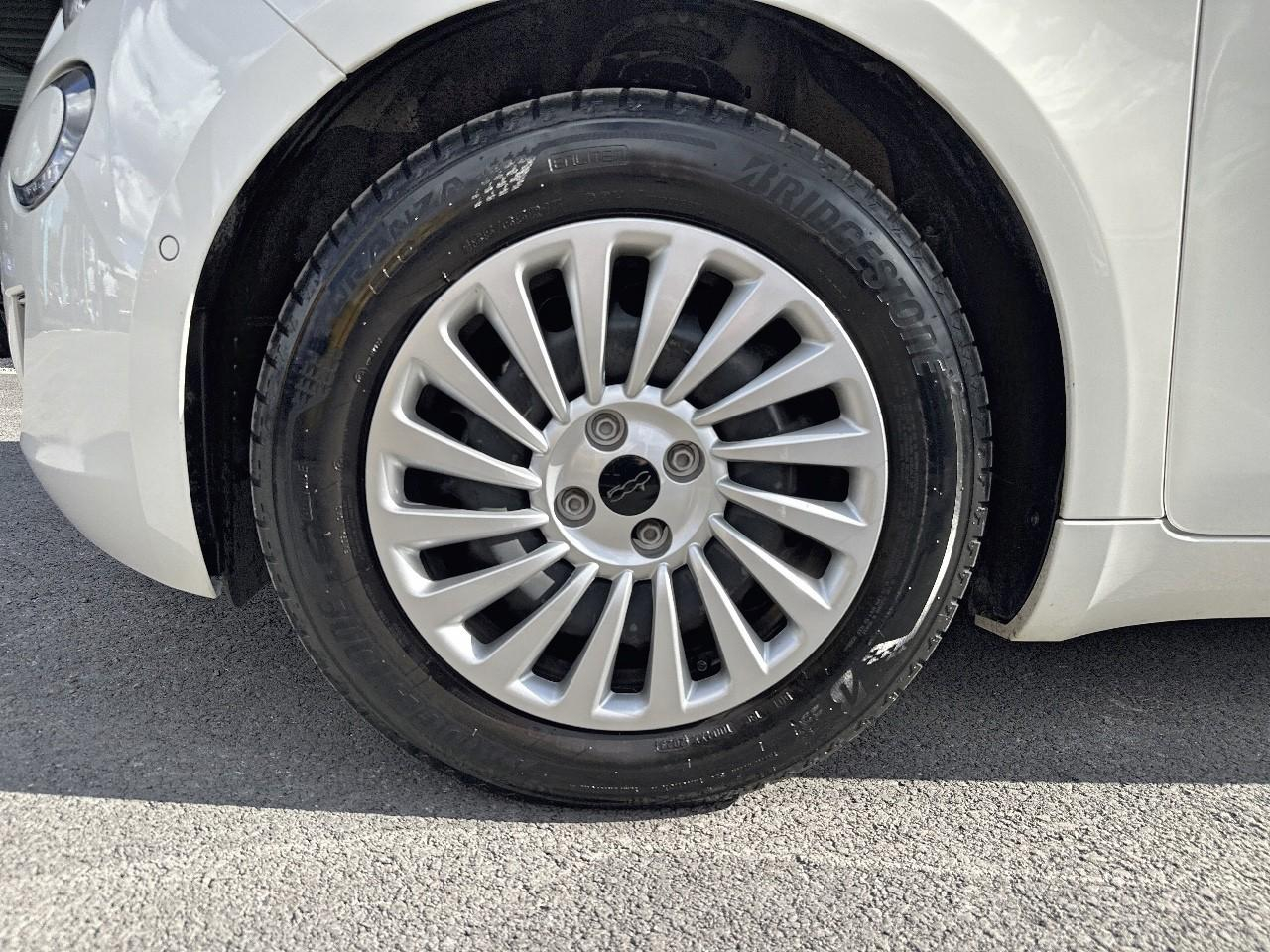 Fiat 500 — photo 11