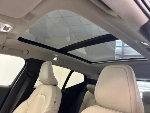 Volvo Xc40 t3 163ch inscription luxe geatronic 8 — photo 9