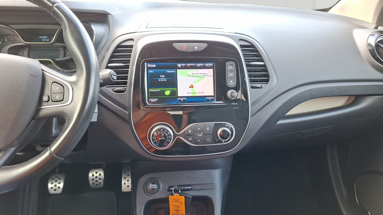 Renault Captur TCe 90 — photo 11