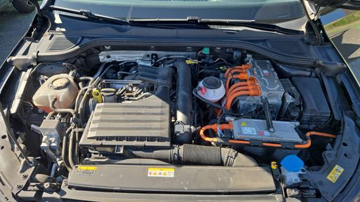 Volkswagen Golf 1.4 E-Hybrid 245 DSG6 - GTE – 2021 – 56925 km – Hybride rechargeable – Boîte Automatique — photo 42