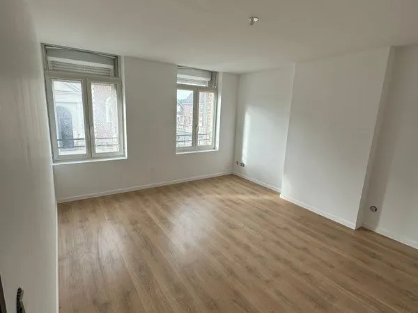 F3 61 m² rénové - Cuisine équipée - Clim réversible