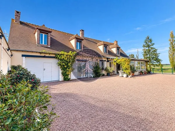 Maison 7 pièces 263 m²