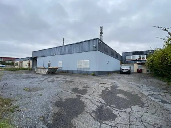 Local d'activité 1146 m²