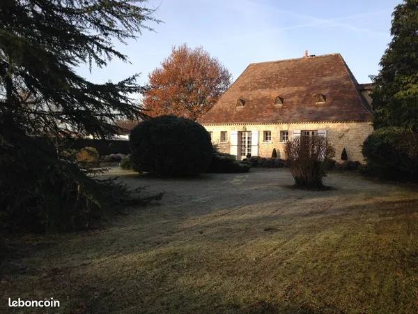 Maison périgourdine en pierre