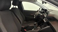 Peugeot 208 1.2 PureTech 75ch S&S Active Pack — photo 15