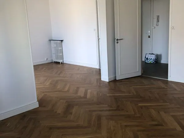 Loue grand F2 74 m2 La Rode