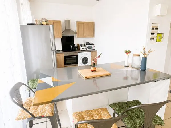 Appartement 61 m² - 2 chambres - RDC avec terrasse et parking - Aubencheul-au-Bac