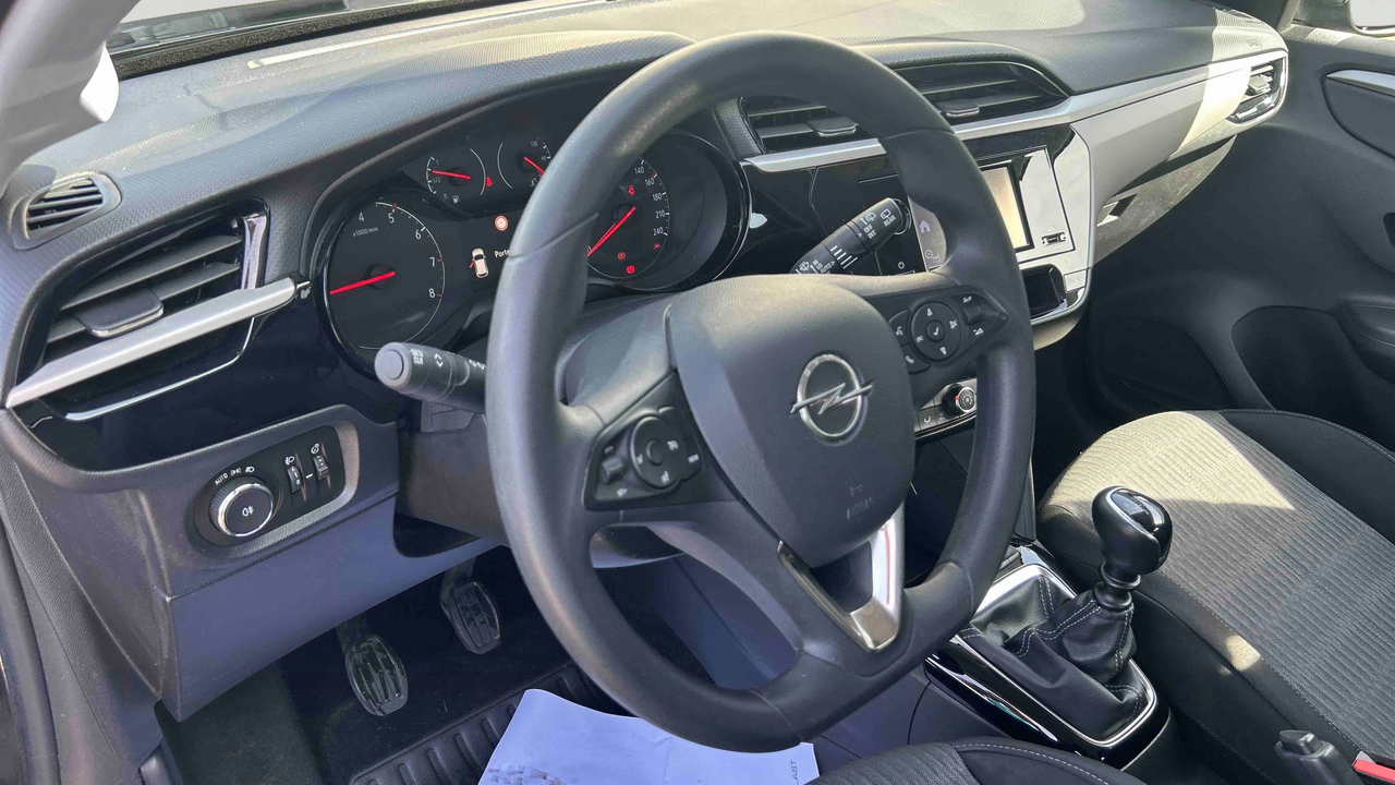 Opel Corsa 1.2 Turbo 100 ch BVM6 — photo 10