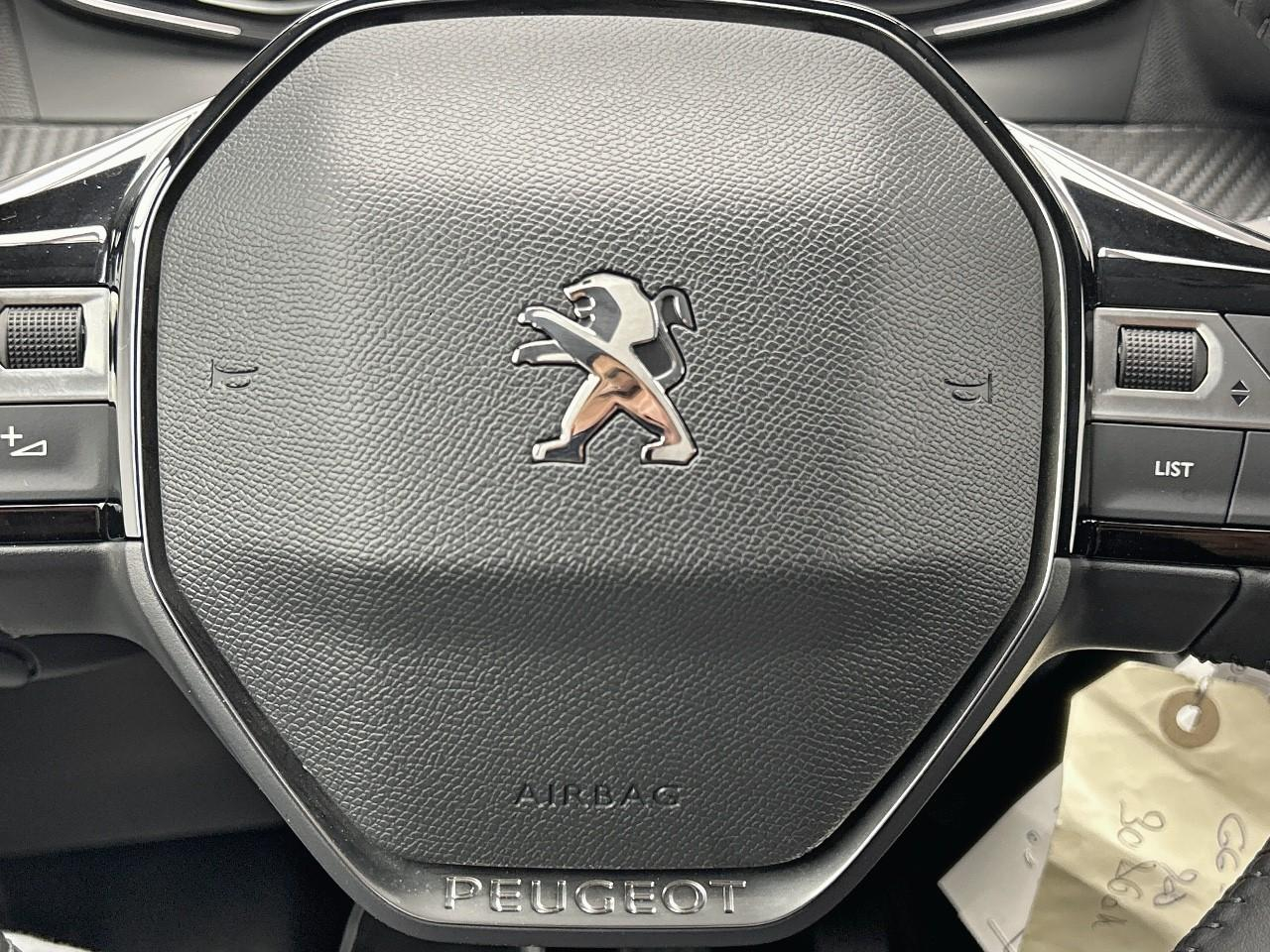 Peugeot 208 puretech 100 s&s bvm6 style — photo 25