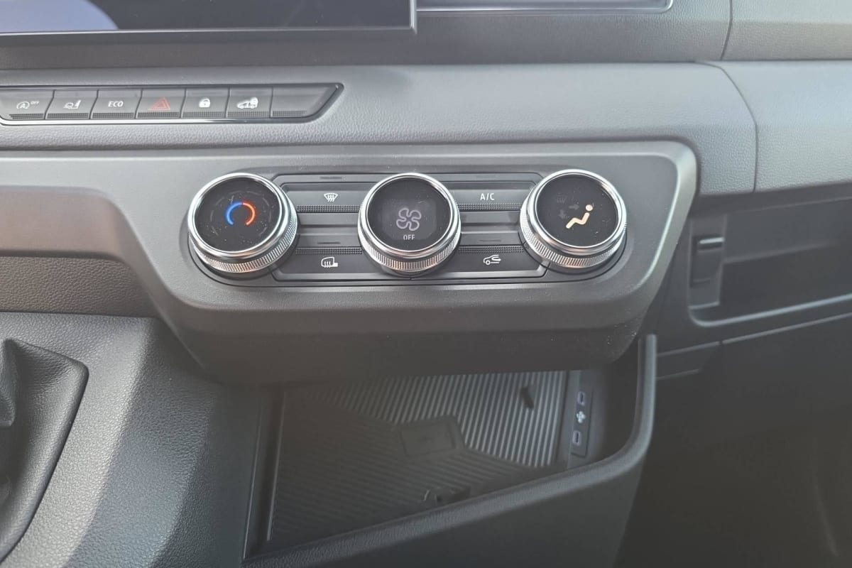 Renault Master Fourgon — photo 20