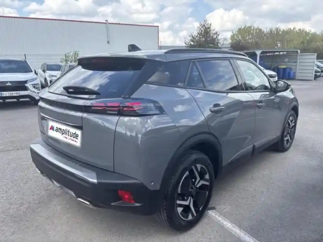 Peugeot 2008 1.2 130ch s&amp;s allure eat8 — photo 6