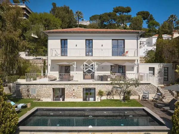 Villa 220 m²