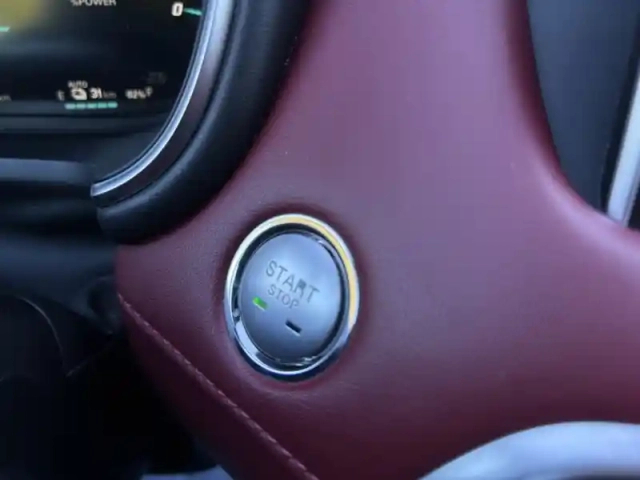 Mg Ehs luxury phev — photo 20