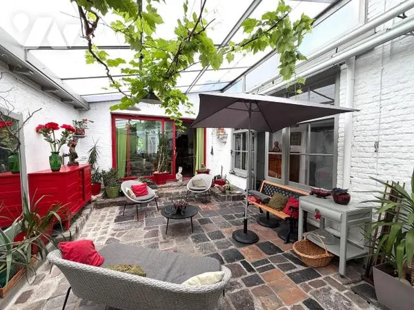 Maison 9 pièces 267 m²
