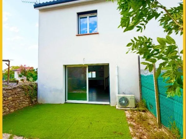 Charmante maison mitoyenne T4 de 2016 avec parking et jardinet