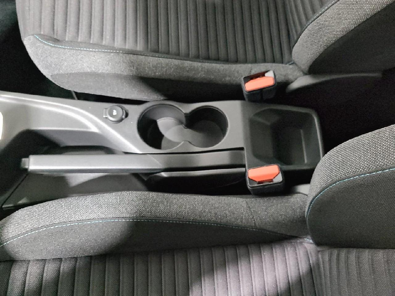 Peugeot 208 puretech 100 s&s bvm6 style — photo 23