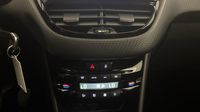 Peugeot 2008 1.2 PureTech 130ch E6.c Signature S&S — photo 26