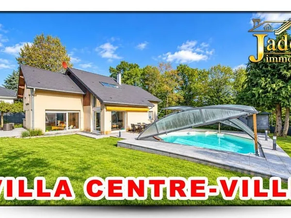 Maison 8 pièces 255 m²
