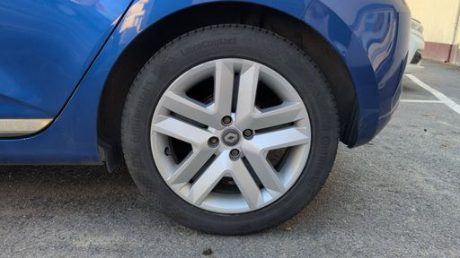 Renault Clio 1.0 TCe 100 - Zen – 2019 – 103769 km – Essence – Boîte Manuelle — photo 17