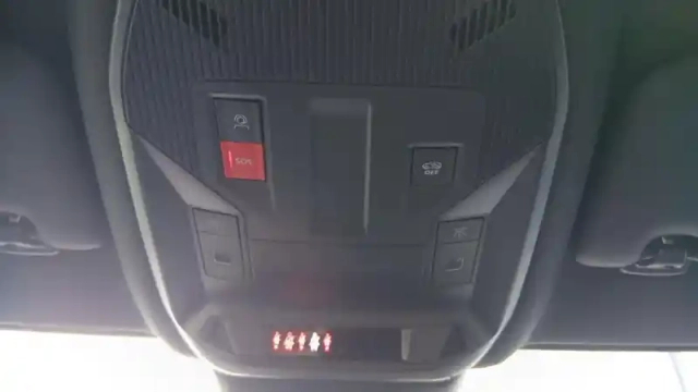 Peugeot 408 hybrid 145 e-dcs6 — photo 29