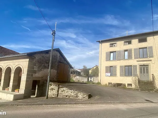 Maison de village 1 pièce 180 m²