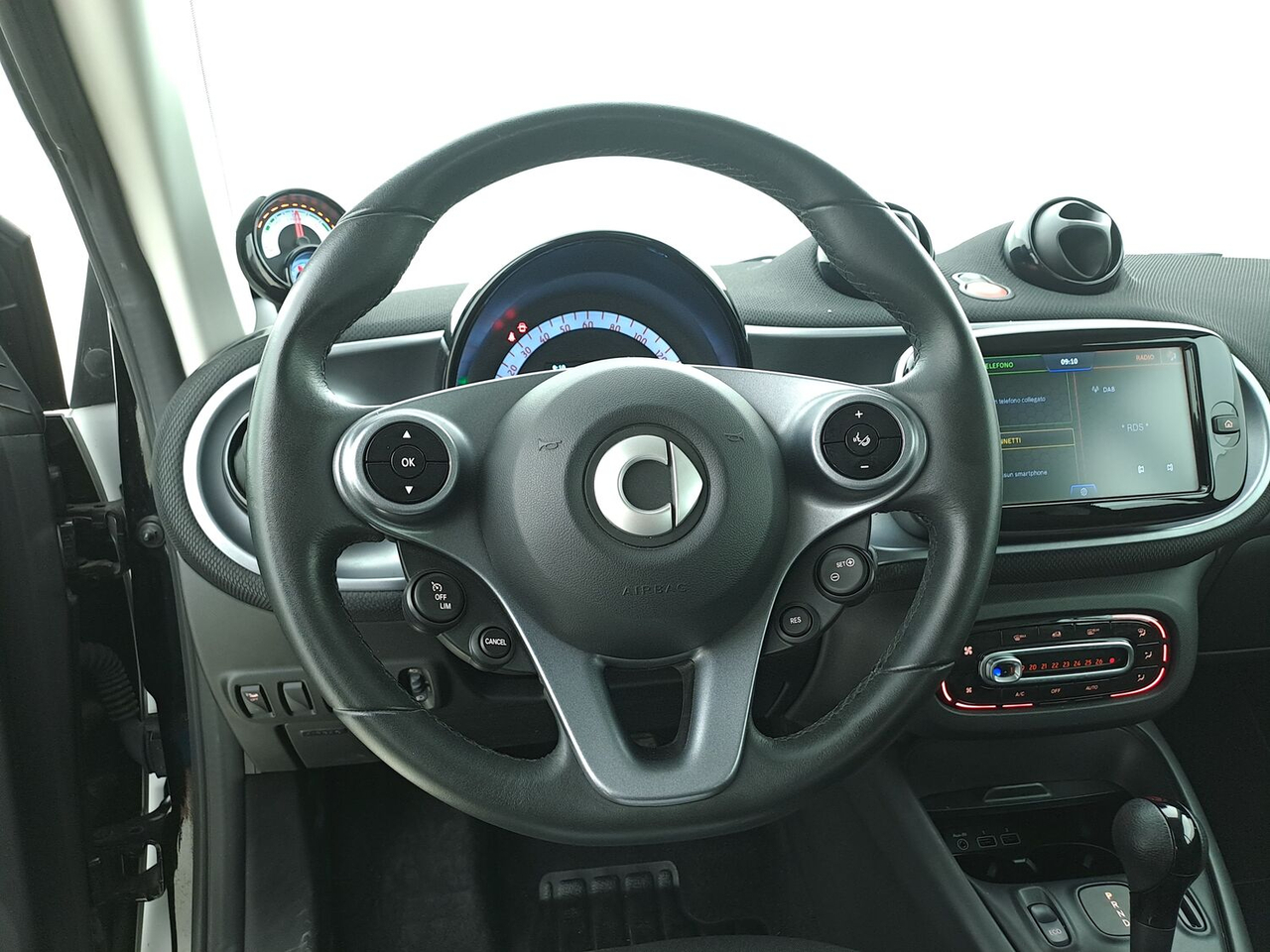Smart Fortwo Coupé — photo 12