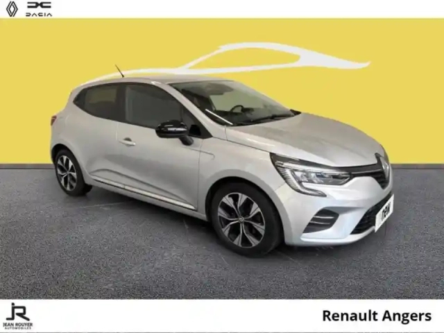 Renault Clio 1.5 blue dci 100ch evolution — photo 2