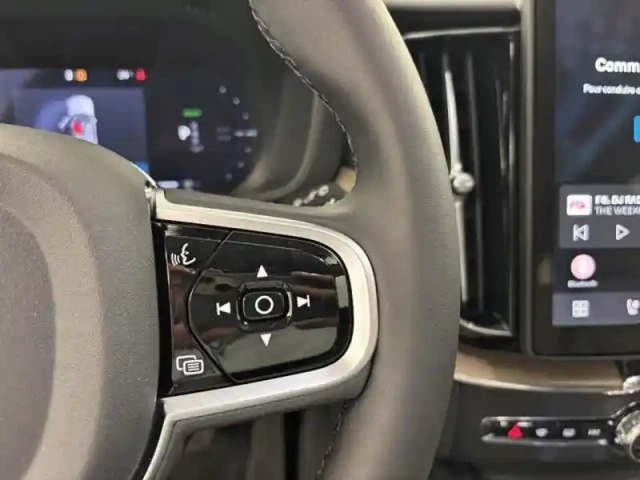 Volvo Xc60 t6 hybride rechargeable 350ch plus style dark geartronic 8 awd — photo 13