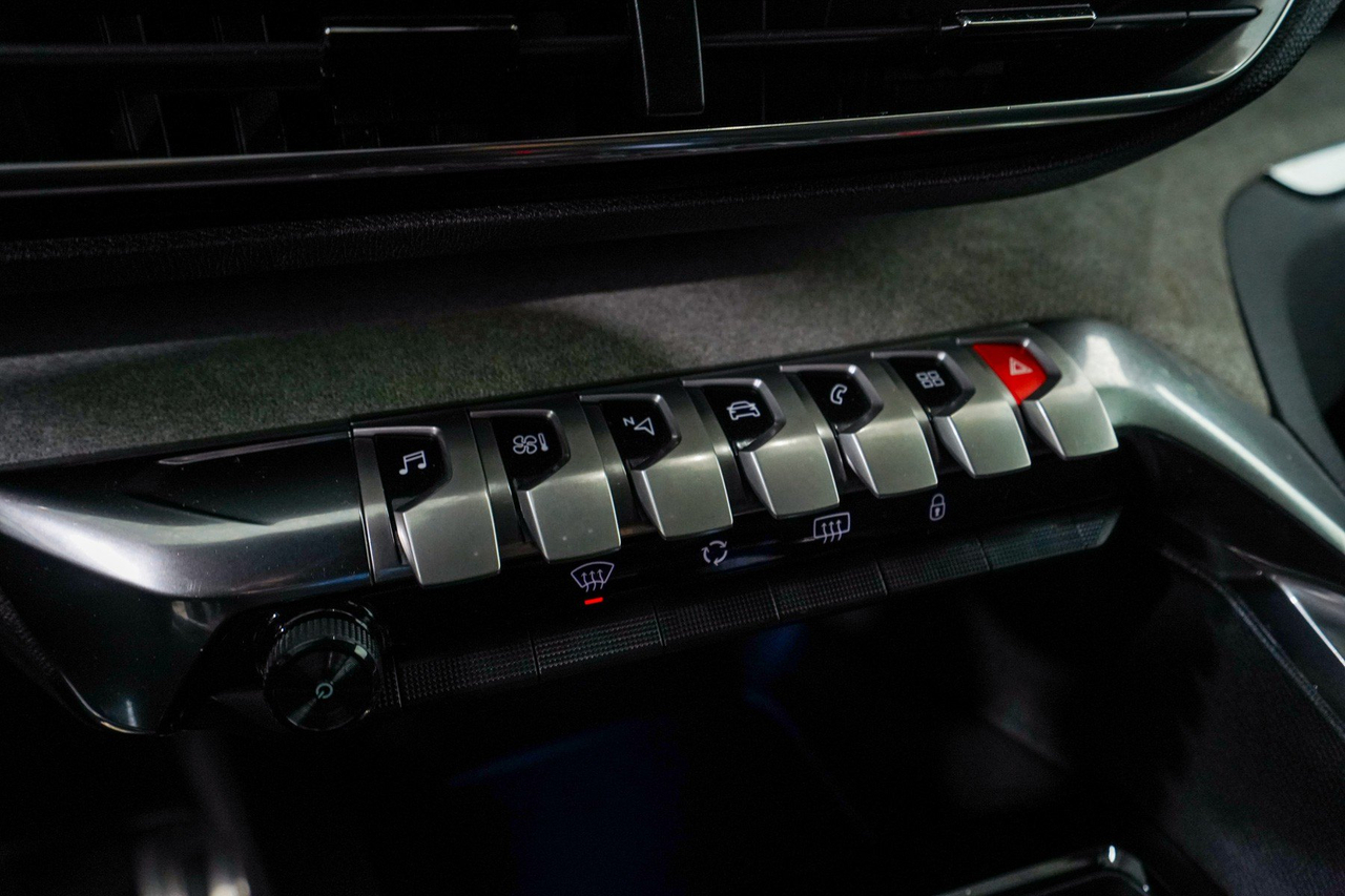Peugeot 5008 — photo 24