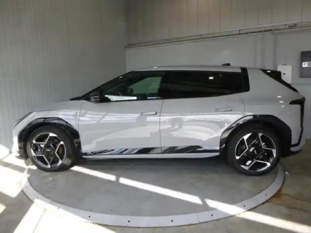 Kia Ev4 204ch 81,4kwh gt-line — photo 8