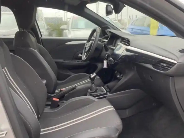 Opel Corsa 1.2 turbo 100ch gs — photo 11