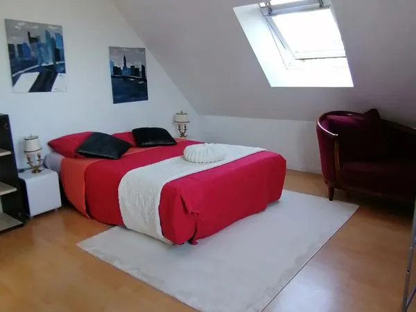 Location T1 meublé, à la semaine ou nuits, proche St malo